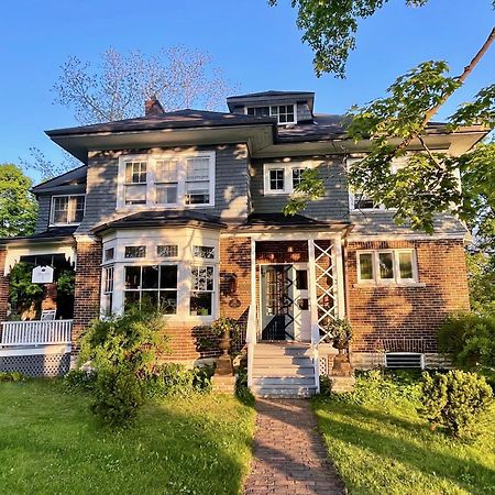 The Captain'S House Heritage Bed & Breakfast Midland Extérieur photo