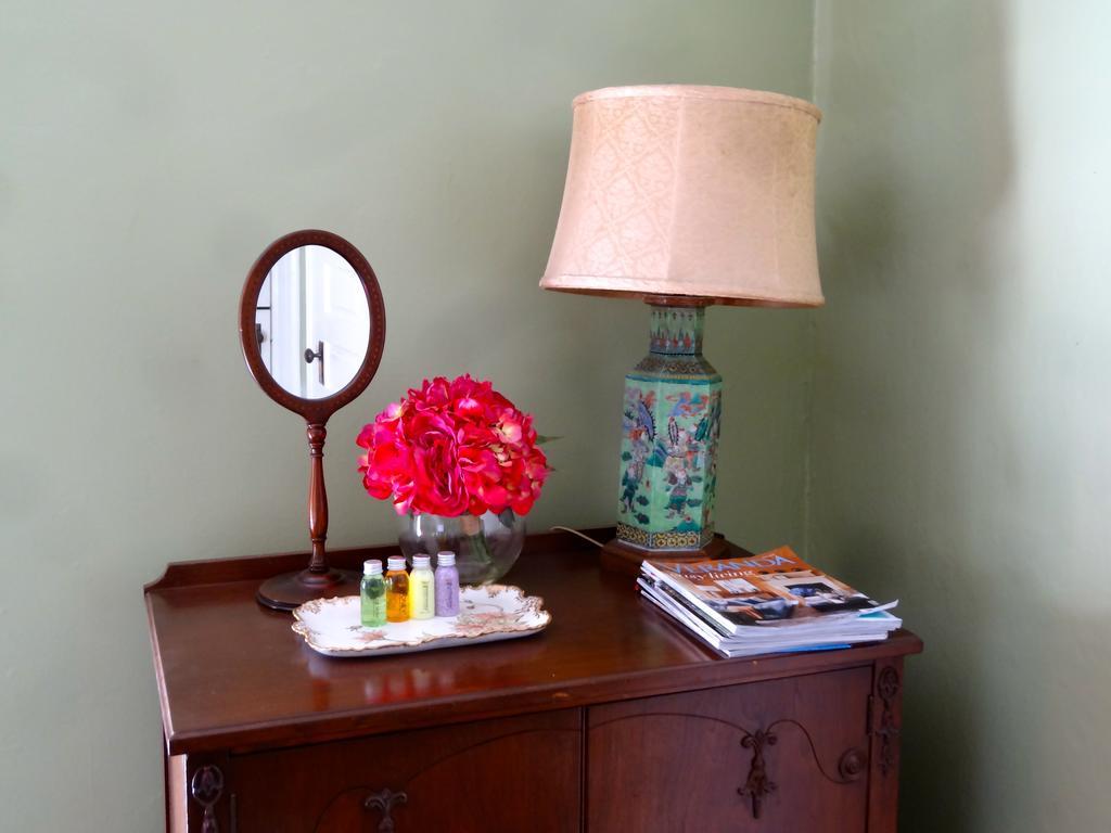 The Captain'S House Heritage Bed & Breakfast Midland Chambre photo