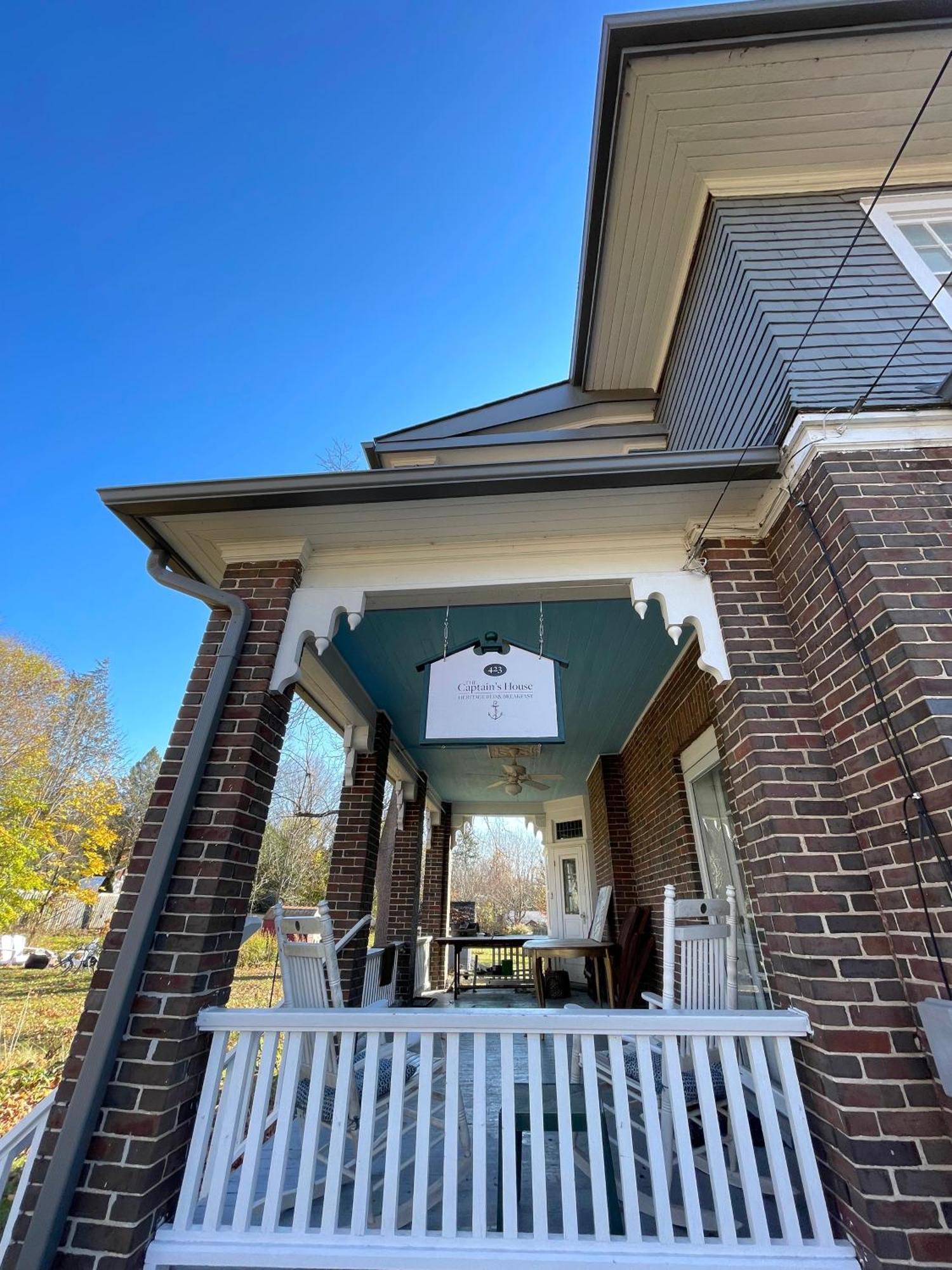 The Captain'S House Heritage Bed & Breakfast Midland Extérieur photo