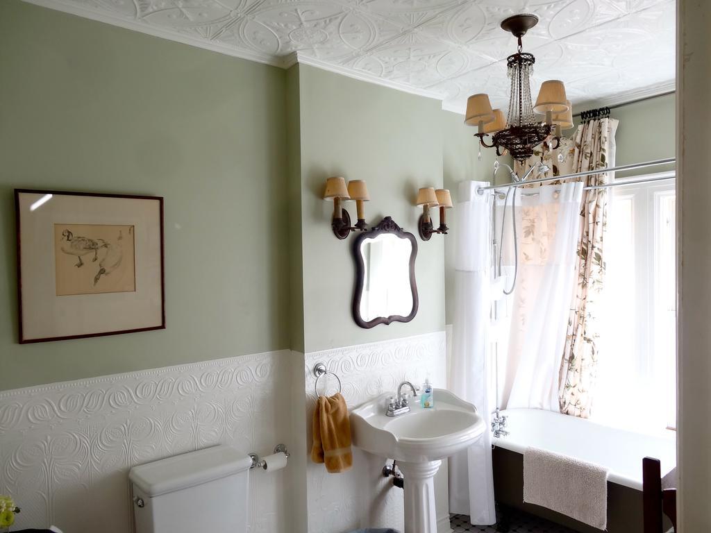 The Captain'S House Heritage Bed & Breakfast Midland Extérieur photo