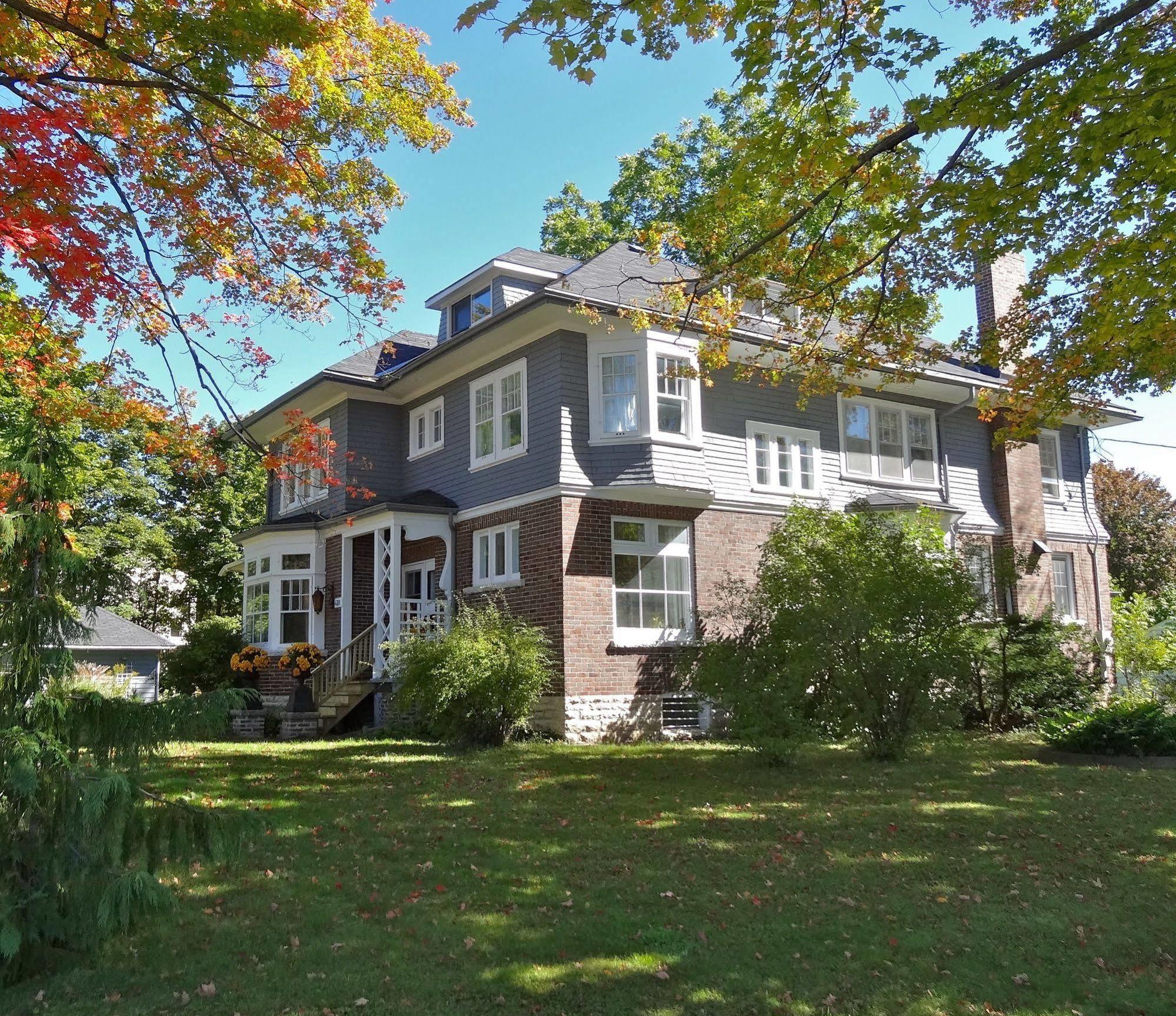 The Captain'S House Heritage Bed & Breakfast Midland Extérieur photo