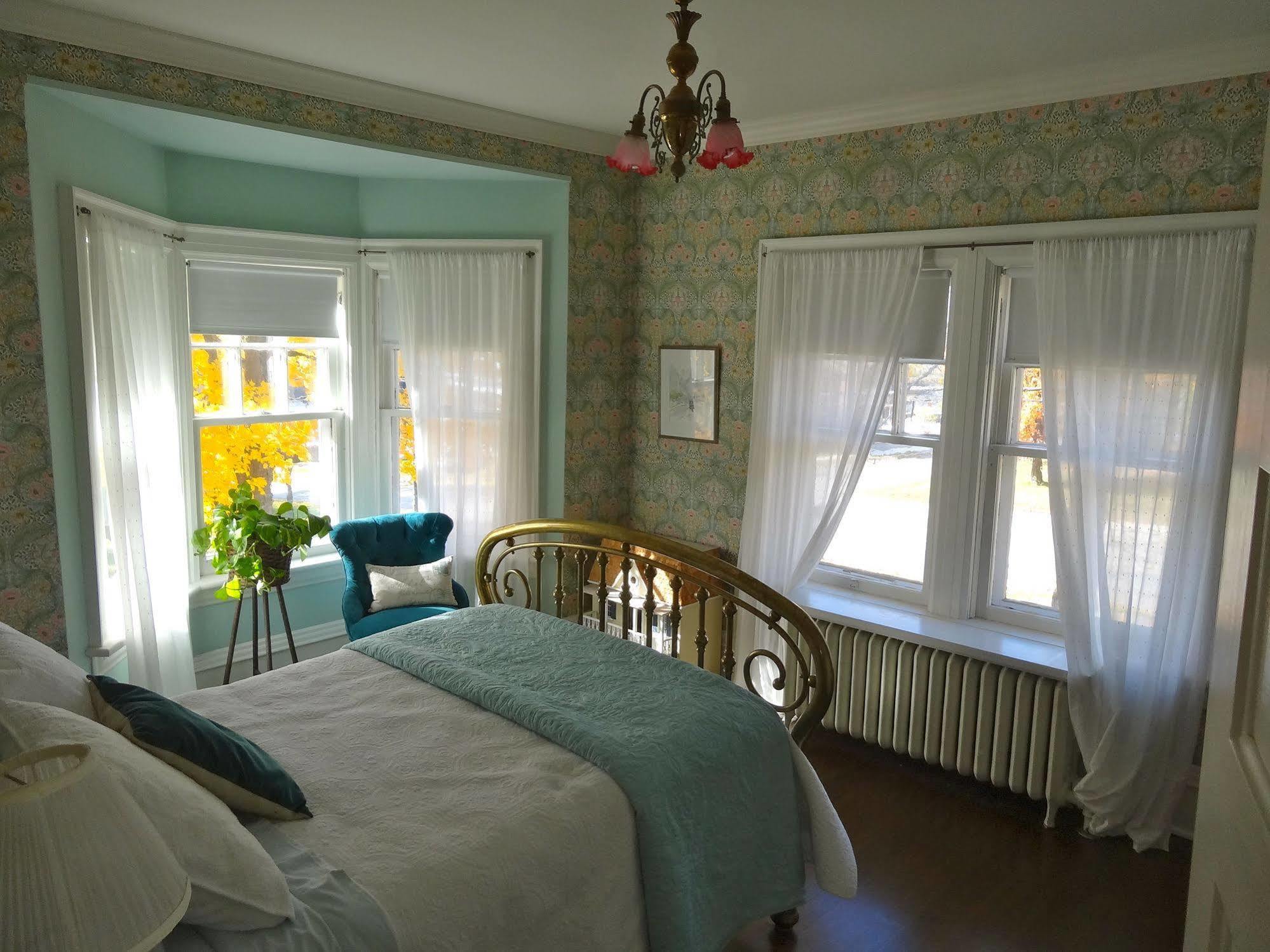 The Captain'S House Heritage Bed & Breakfast Midland Extérieur photo