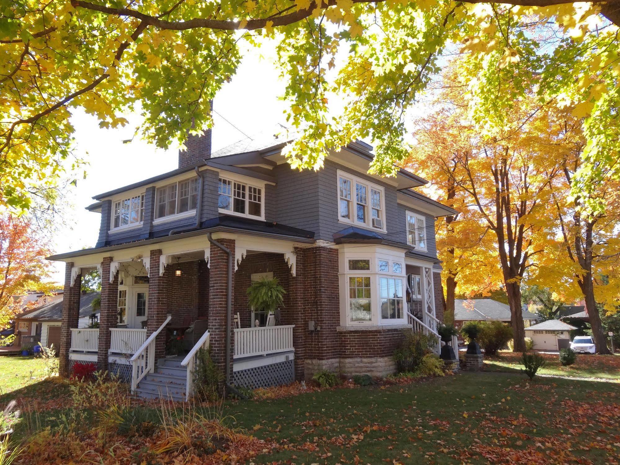 The Captain'S House Heritage Bed & Breakfast Midland Extérieur photo